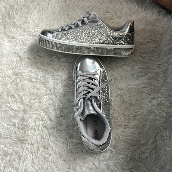 Very comfy, glittering sneakers - Picture 4 of 4